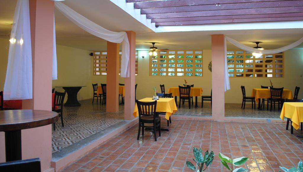 Hotel Imperial Cap-Haitien Exterior photo