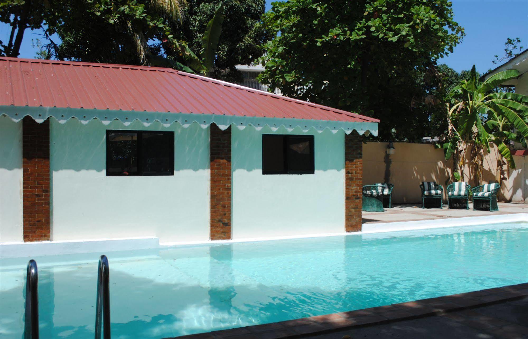 Hotel Imperial Cap-Haitien Exterior photo